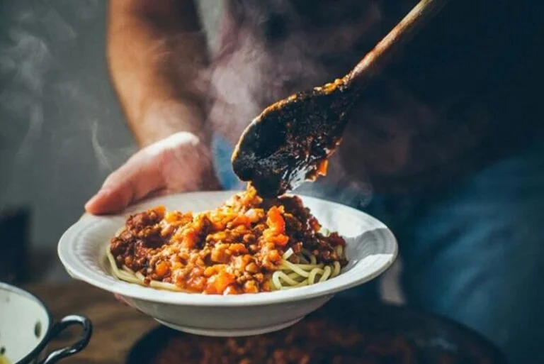 Hot and nutritious food